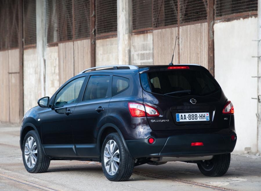 Nissan Qashqai +2 2009 года  (фото 5 из 5)